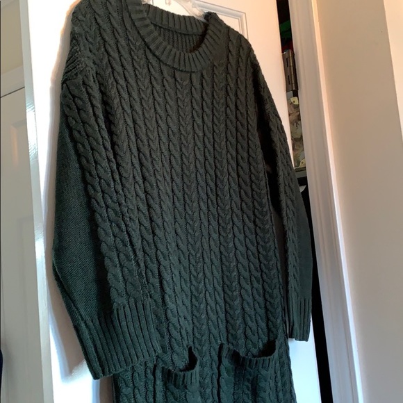 Green Cable Knit Sweater Dress, Size US 4, NWT! - Picture 4 of 8